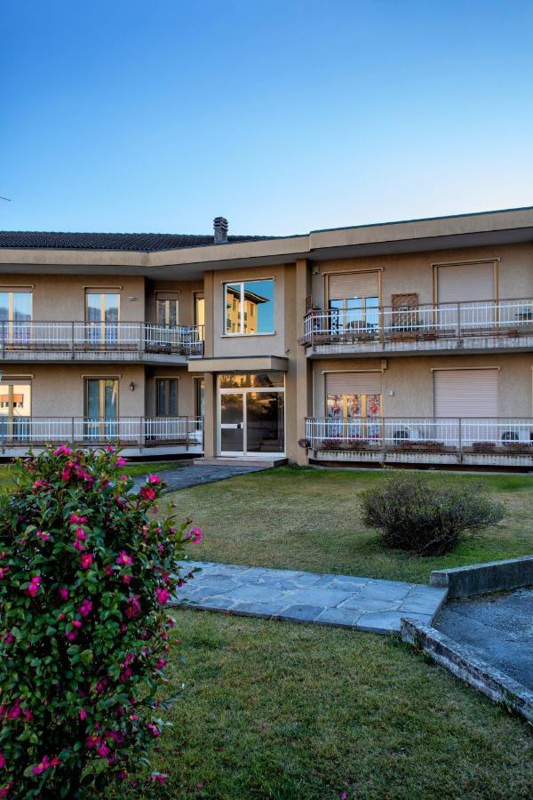 Casa Vacanze Heidi Vista Lago Verbania Exterior foto